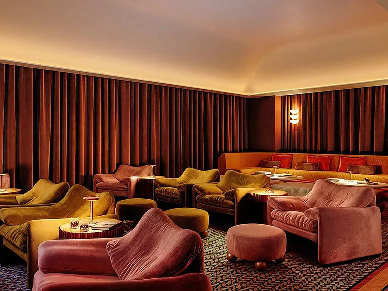 Building's Lounge