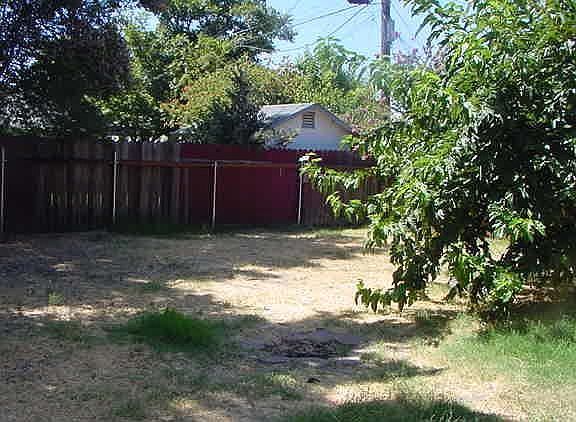 2nd image of 1008 Jefferson Blvd