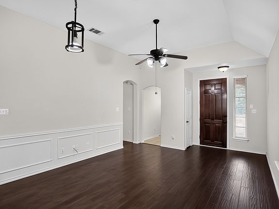 3rd image of 8418 Timberbrook Ln