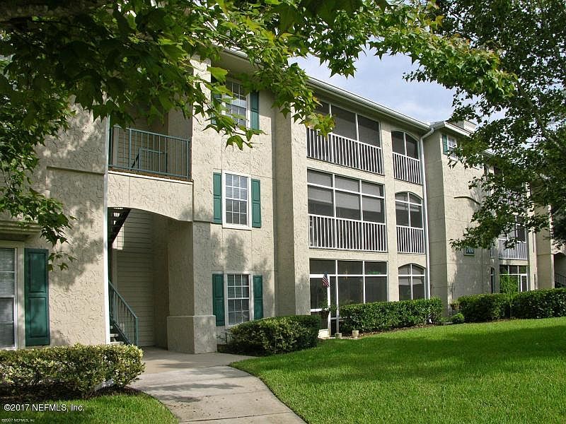 1st image of 700 Ironwood Dr Unit 715