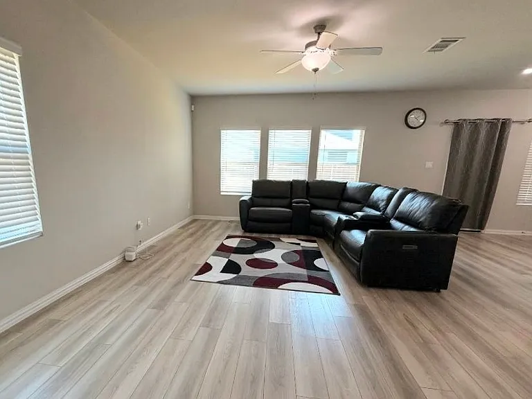 3313 Sedge Grass Dr — Photo 3