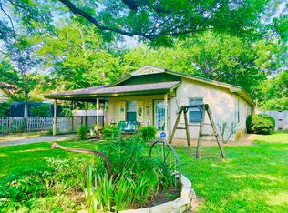 525 Young St, Blossom, TX 75416