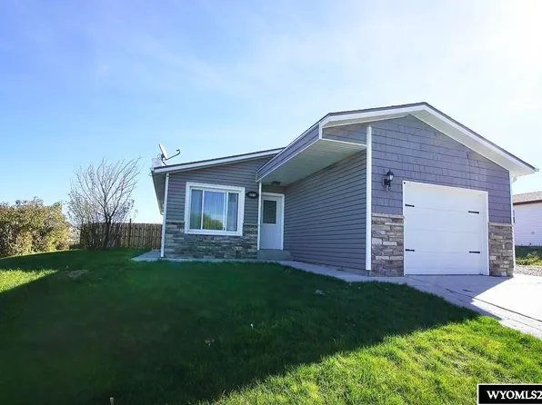 1143 Cactus Court, Douglas, WY 82633