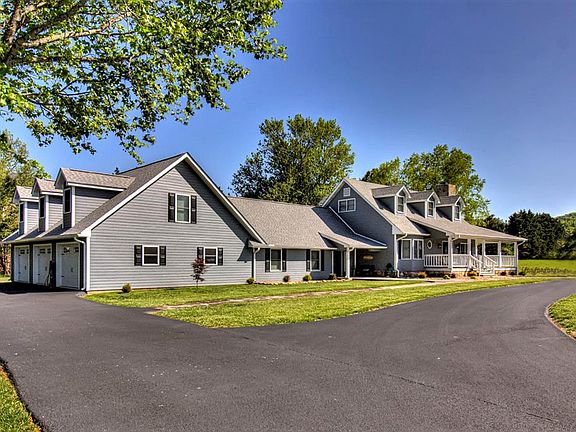 2nd image of 3539 Hiley Dr