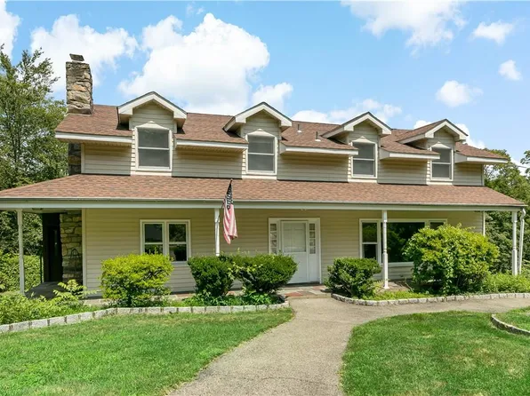 1312 Winding Court, Mohegan Lake, NY 10547
