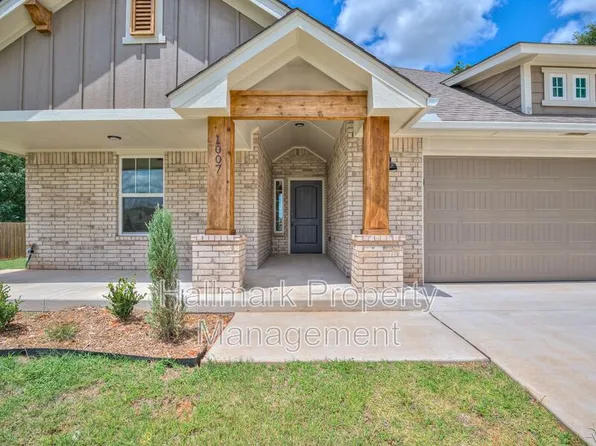 1007 Magnolia Dr, Noble, OK 73068