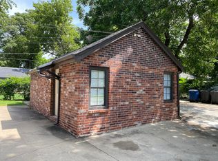 101 1/2 Delaware Ave, Tulsa, OK 74110