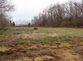 9999 Indian Mound Dr, Mount Sterling, KY 40353
