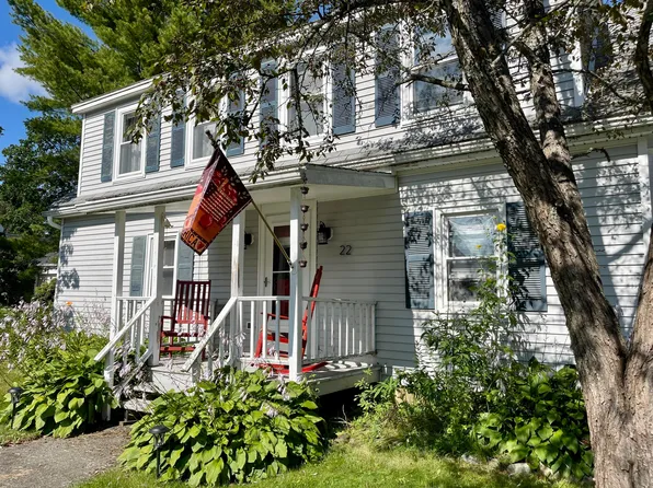 22 Norris Street, Searsport, ME 04974