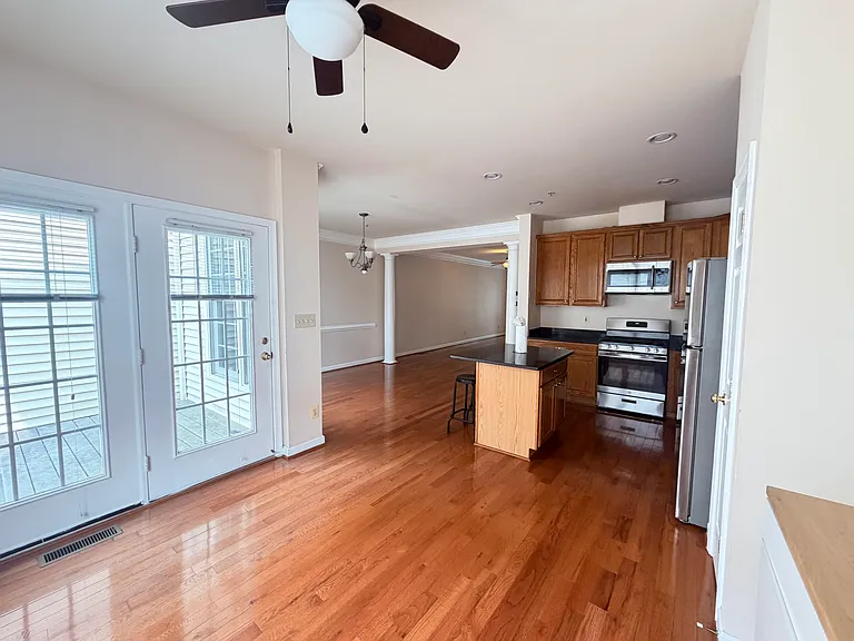 225 Deer Meadow Ln — Photo 6