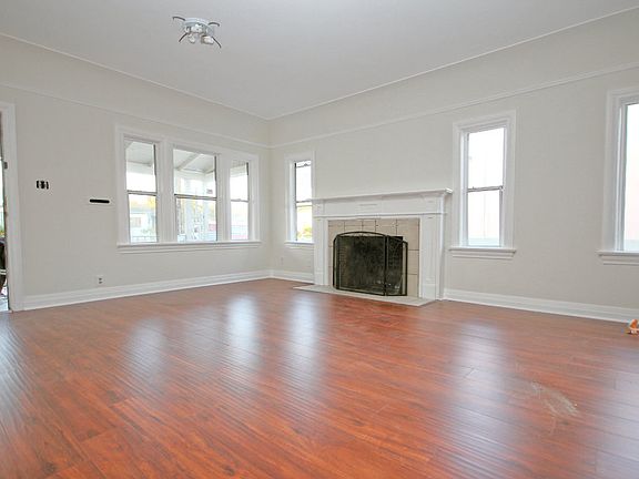 2nd image of 616 W Hellman Ave