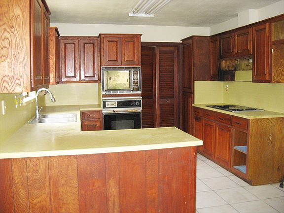 2nd image of 2303 Nashwood St