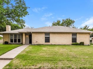 1134 Madlynne Dr, Cedar Hill, TX 75104