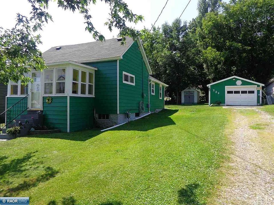 1st image of 239 1st Ave N