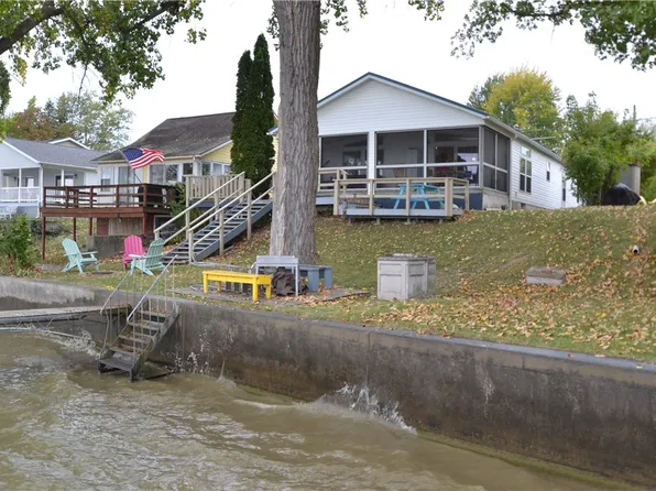 4071 Canoga Shrs, Seneca Falls, NY 13148