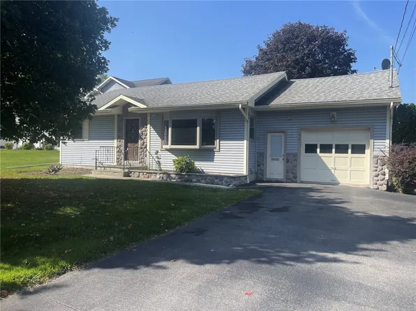46 Kendall St, Clifton Springs, NY 14432