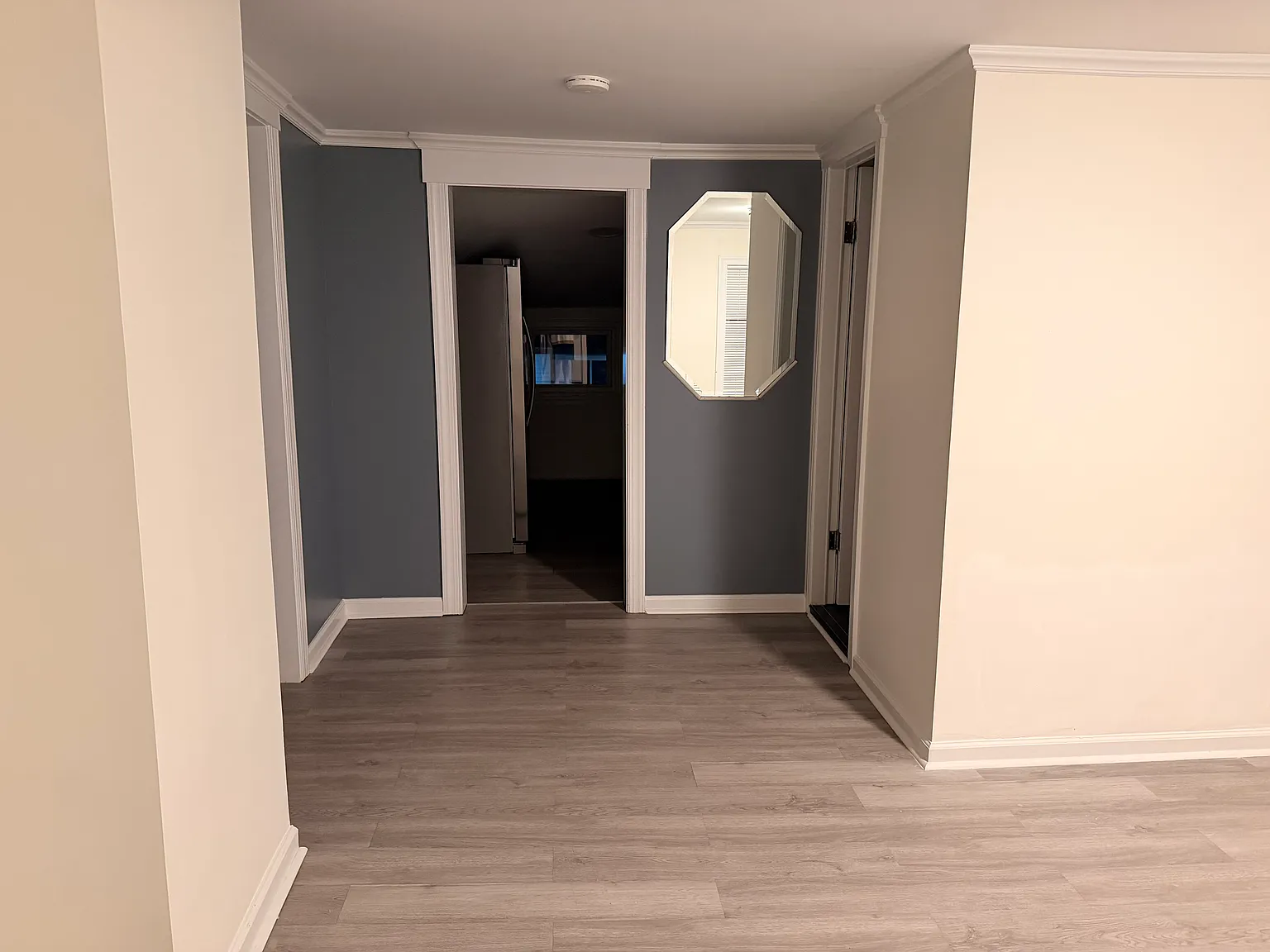 2 bed, $1,200 — Photo 3