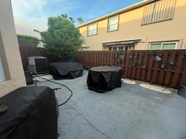 3123 NW 101st Pl, Doral, FL 33172