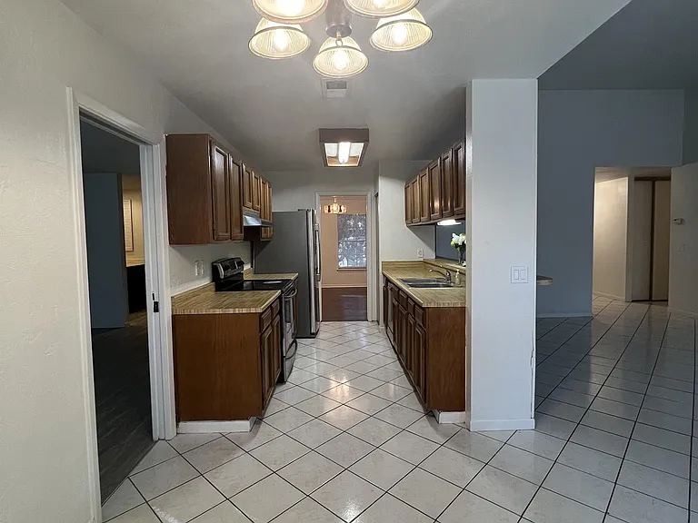 9123 Alpine Trail St — Photo 28