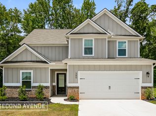 340 Oliver Dr, Locust Grove, GA 30248