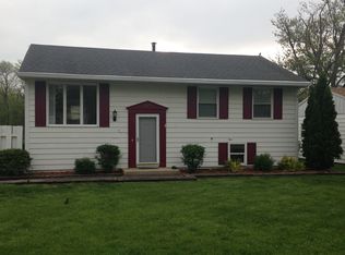 207 S Water St, Saint Joseph, IL