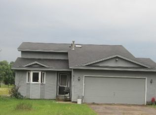 1960 208th Ln NW, Oak Grove, MN 55011