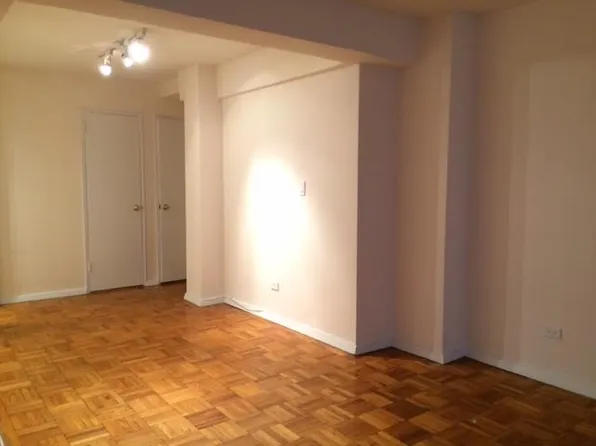 335-341 E 51st St #3H, New York, NY 10022