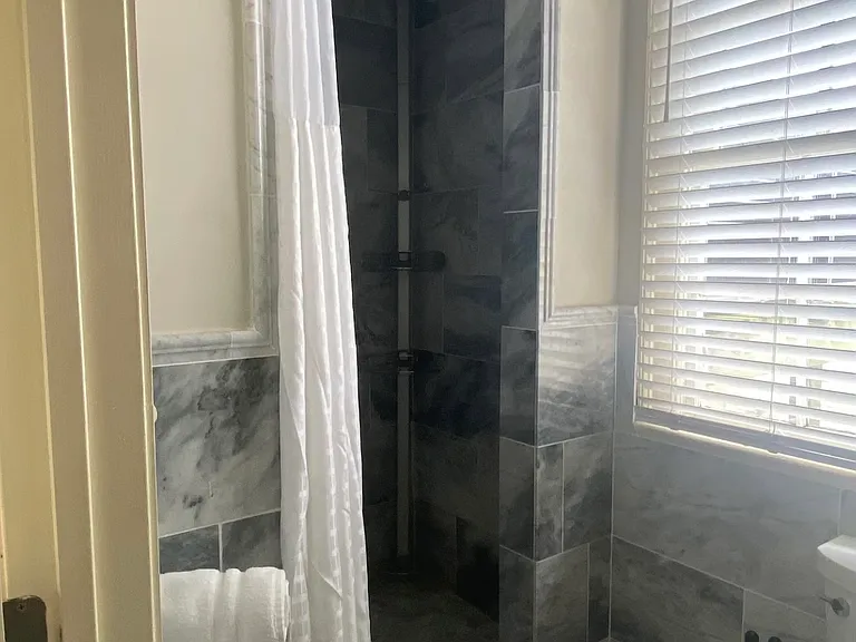 2477 Royal St #A — Photo 8