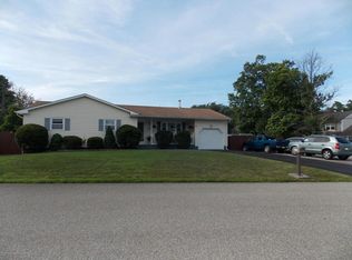 116 Holly Tree Ln, Toms River, NJ 08753