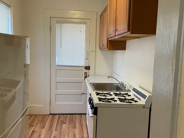 18 Maple St #2 — Photo 1