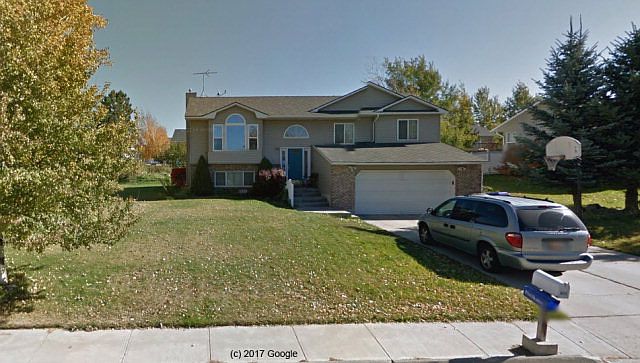 1st image of 935 Westwood Dr