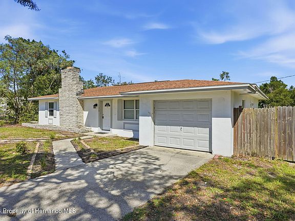 3rd image of 11519 Spring Hill Dr