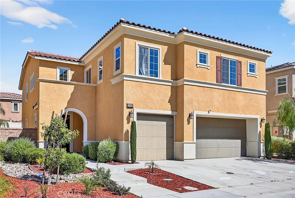4 bed, 3254 sqft, $3,600 — Photo 2