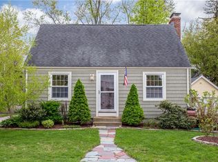 28 Rosegarden St, Warwick, RI 02888