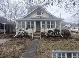 1601 E 22nd St, Des Moines, IA 50317