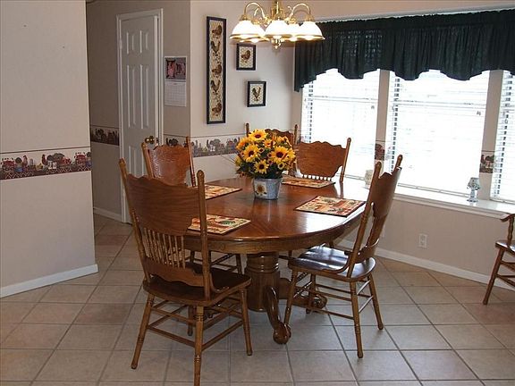 Breakfast Room