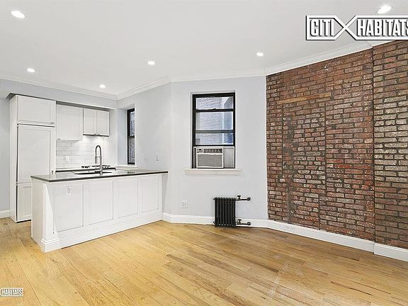 4th image of 264 Elizabeth St APT 7