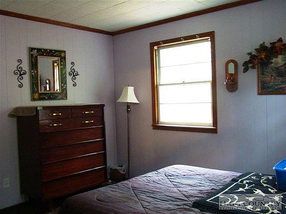 3rd image of 221 Doe Meadows Dr