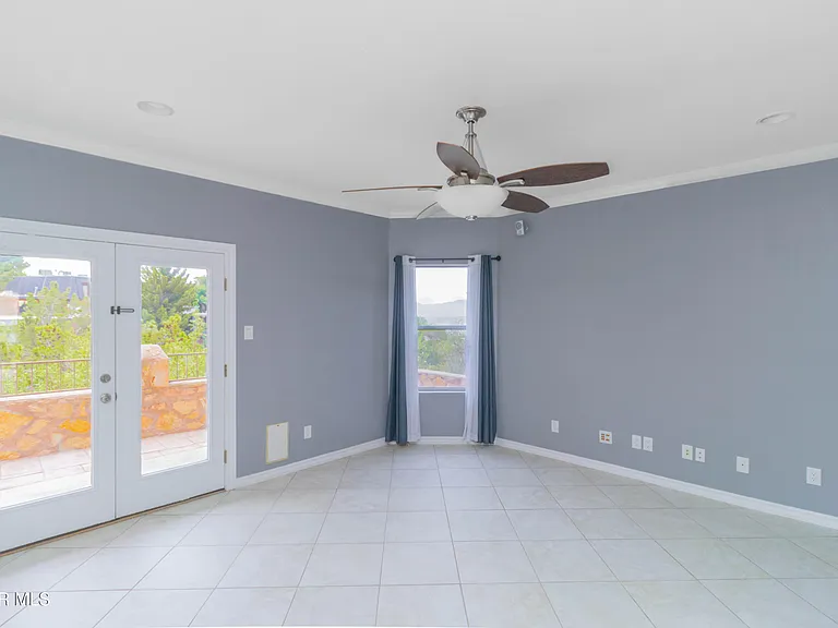 4744 Excalibur Dr — Photo 21