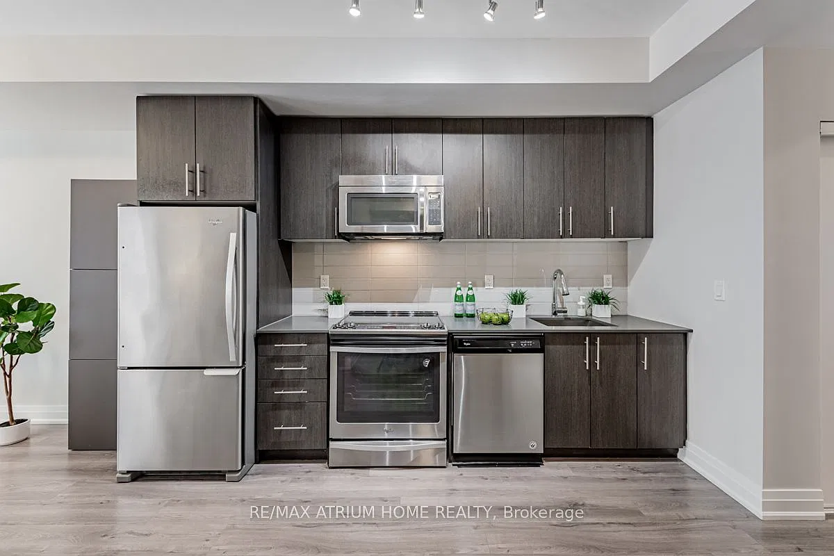3 bed, $2,900 — Photo 3