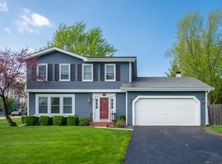 2360 Federal Pkwy, Lindenhurst, IL 60046