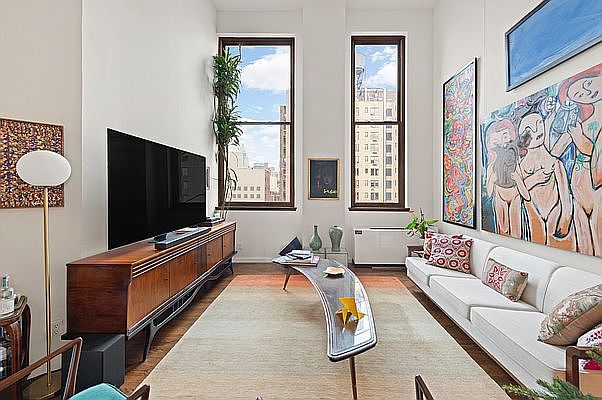 1st image of 305 2nd Ave APT 512