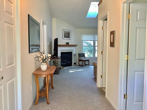 2nd image of 9559 Anna Maria Ct