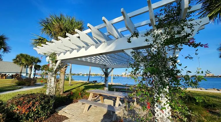 Sailpoint Bay — Photo 5