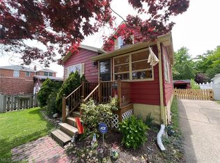 20135 Lakeview Ct, Rocky River, OH