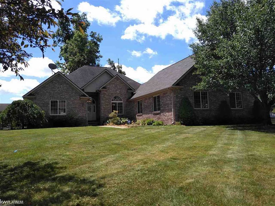 1st image of 4841 Lorwood Dr