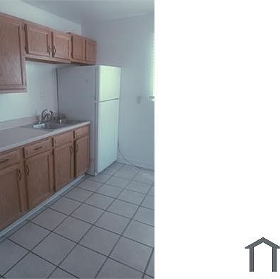 4th image of 8906 Aztec Rd NE