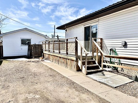 2nd image of 413 N 2nd Ave E