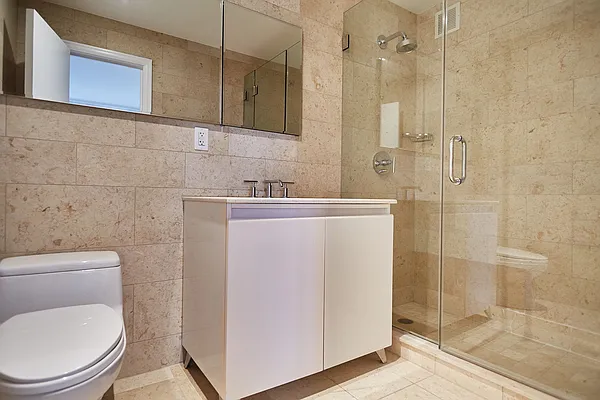 Rented by PocketBroker Inc | media 44