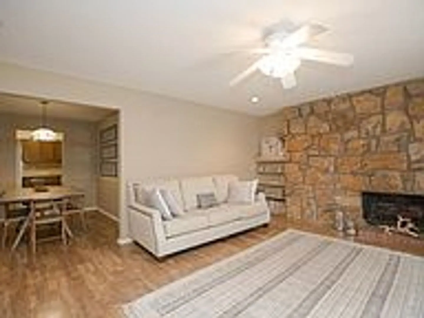 No Pets Allowed: Wonderful 2 Bedroom, 2 Bath Duplex Unit Has Been Well-Maintained. Quiet Midtown ... — Photo 4